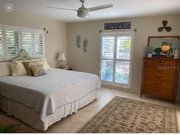 SIESTA ISLES - Residential