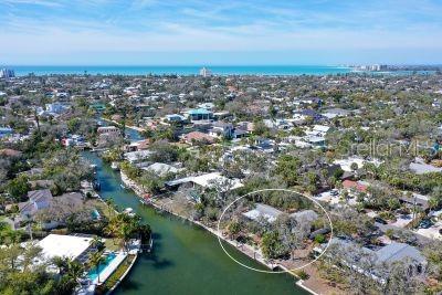 SIESTA ISLES - Residential