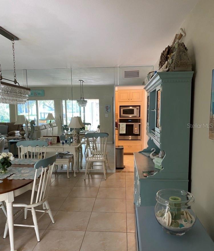 SIESTA ISLES - Residential