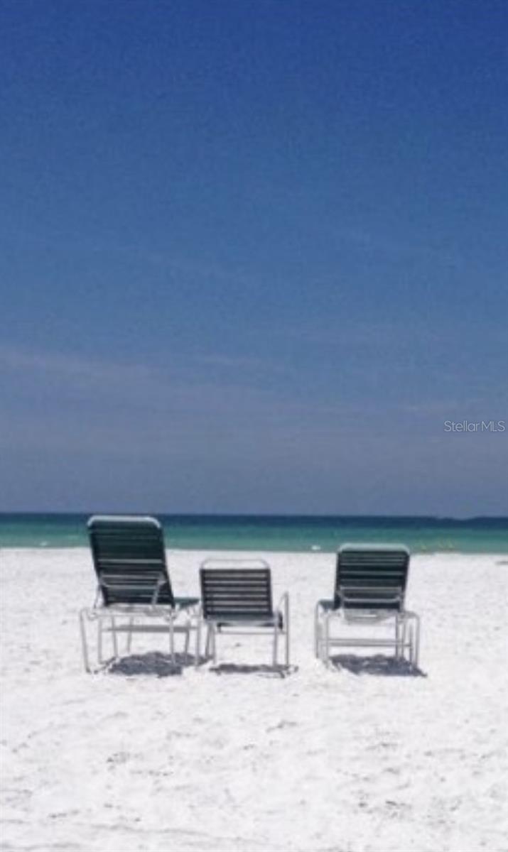 SIESTA ISLES - Residential