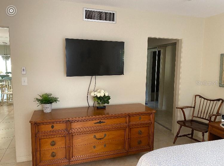 SIESTA ISLES - Residential