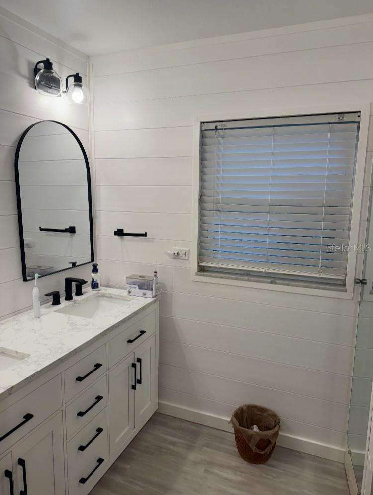 SIESTA ISLES - Residential