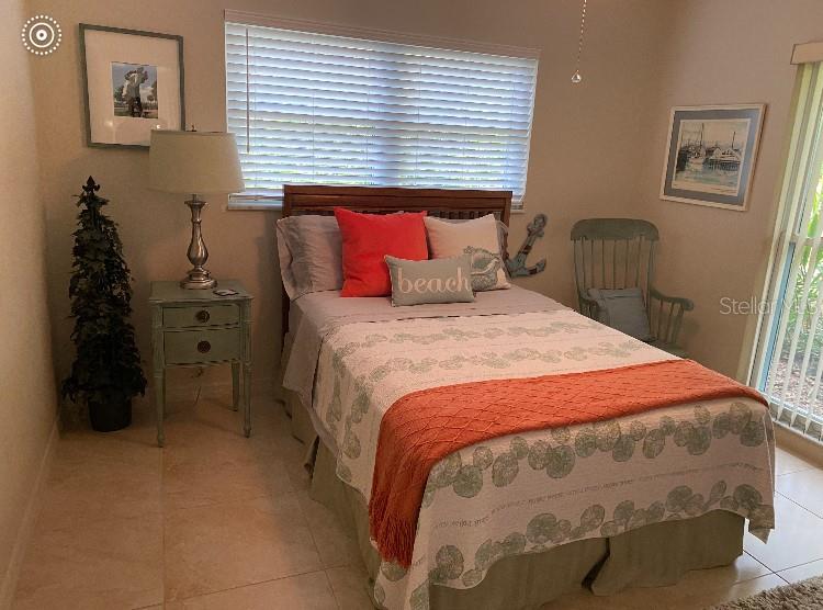 SIESTA ISLES - Residential