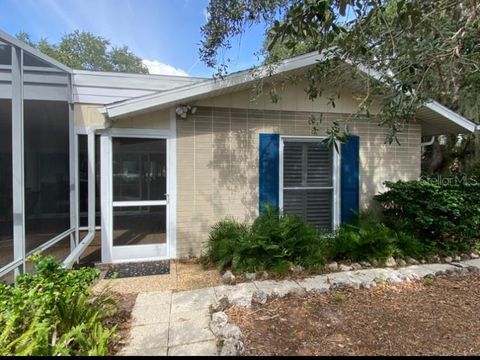 Photo of 742 Edgemere Ln, Siesta Key, FL 34242 (MLS # W7883717)