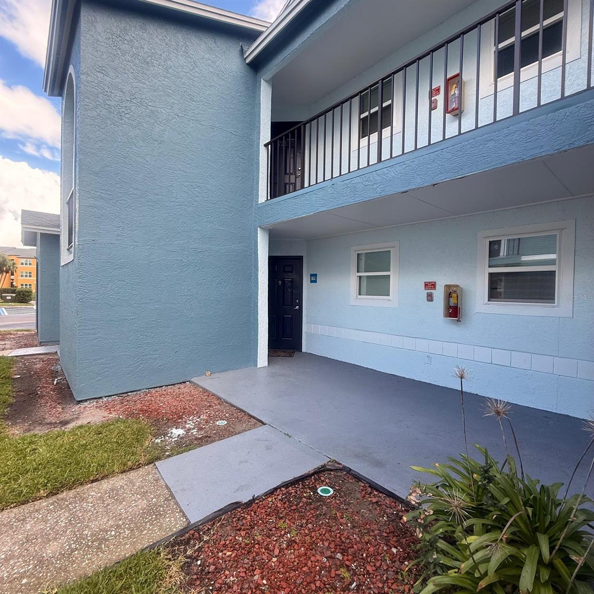 5785 GATLIN AVENUE 718