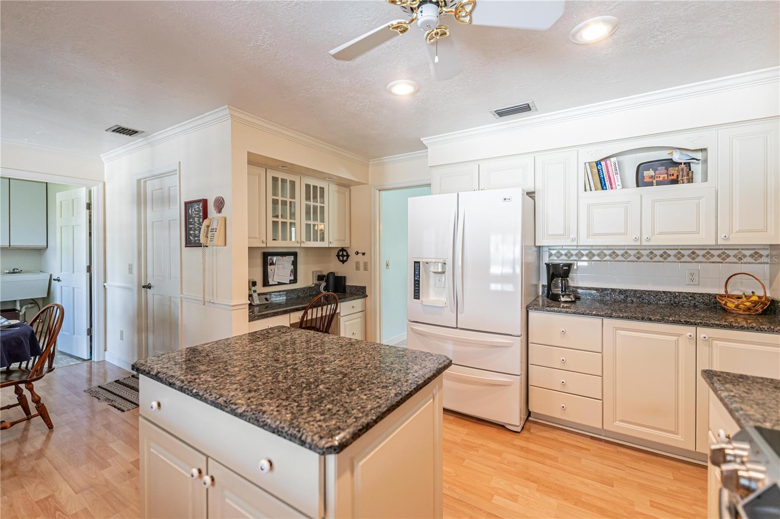 ROBERTS LANDING - Residential