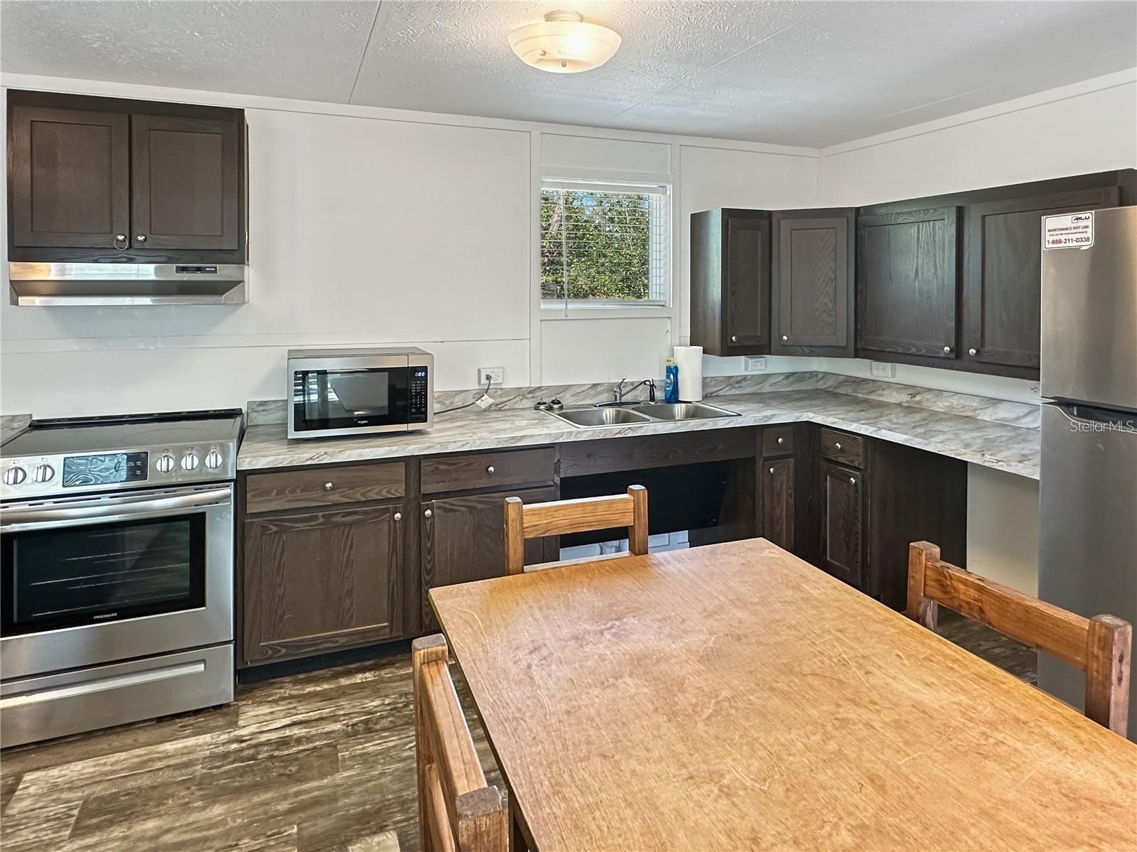 2945 2ND COURT