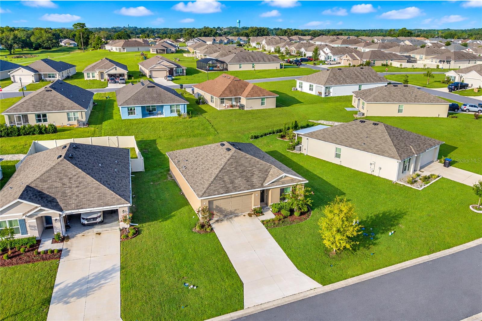 316 W FAIRWAYS VIEW DRIVE
