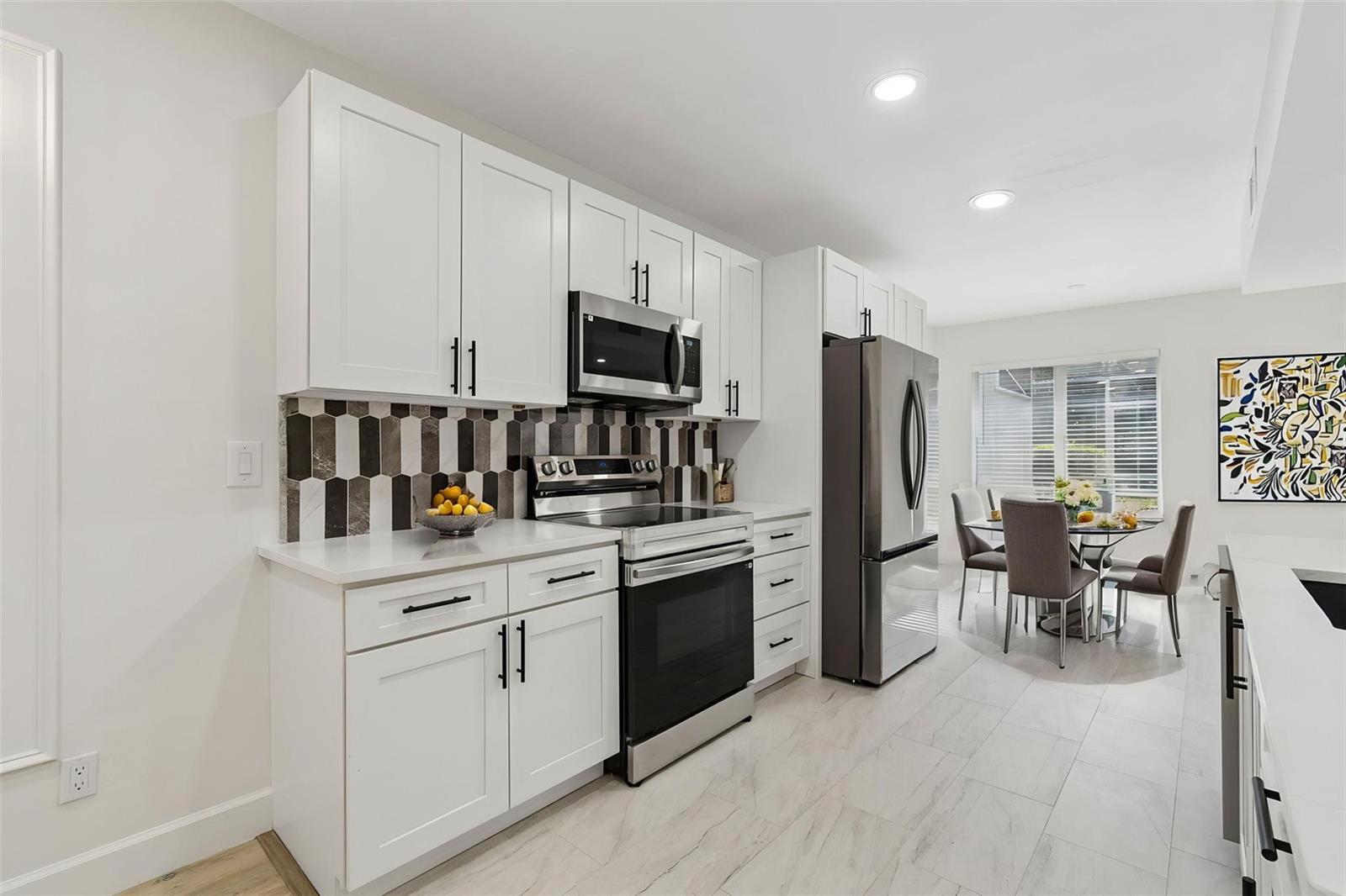 FAIRWAY LAKES TOWNHOMES II A CONDO PHASE 2 - Residential