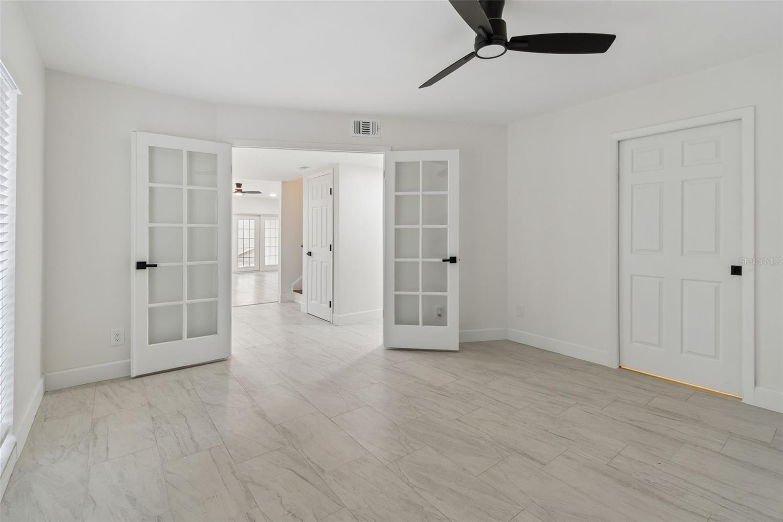 FAIRWAY LAKES TOWNHOMES II A CONDO PHASE 2 - Residential