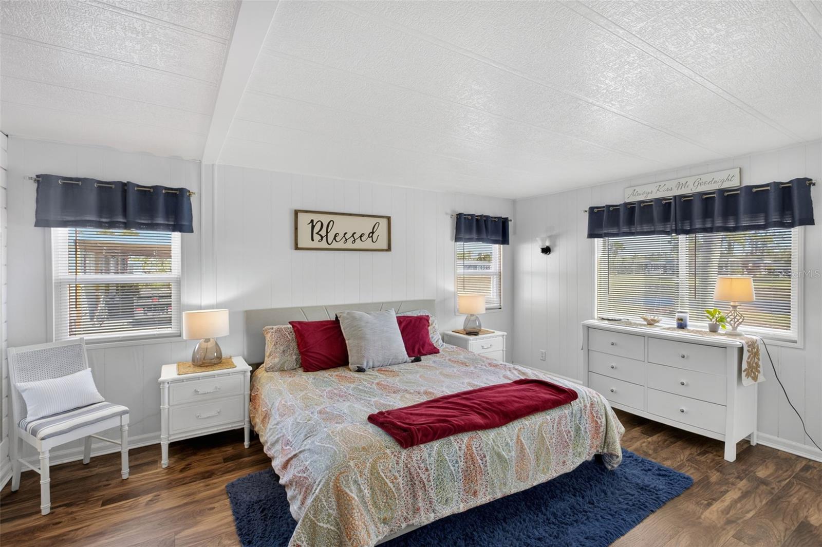 LA CASA MHP CO-OP - Residential