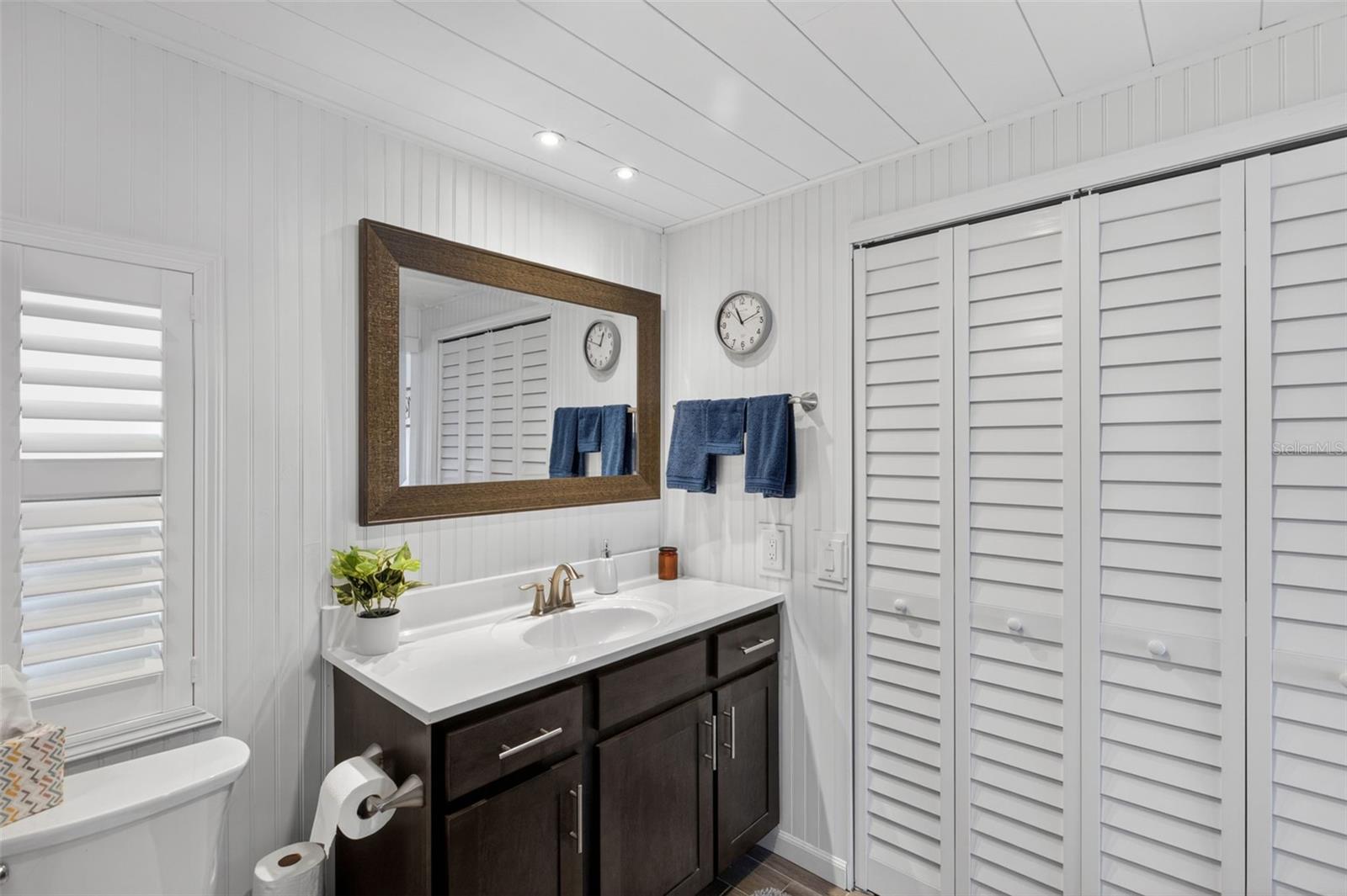 LA CASA MHP CO-OP - Residential