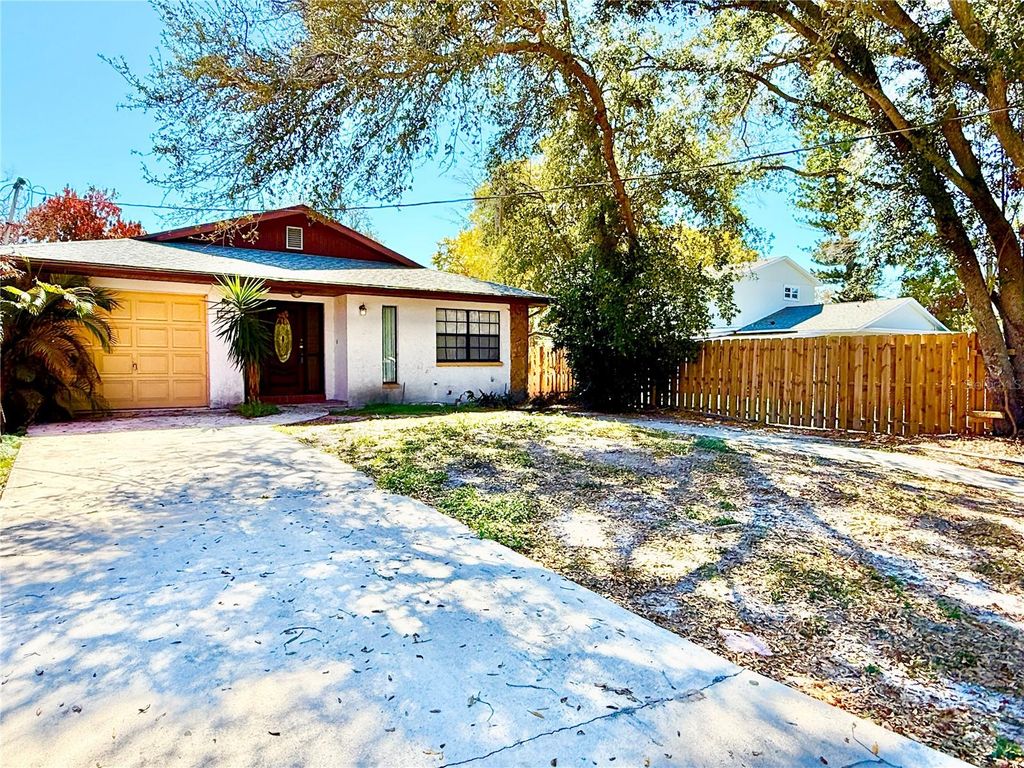 Photo of 8336 Jackson Springs Road, Tampa, FL 33615 (MLS # TB8479020)