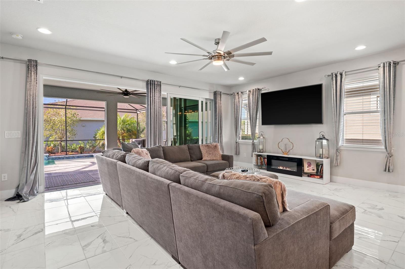 SUNRISE PRESERVE PH 2 - Residential