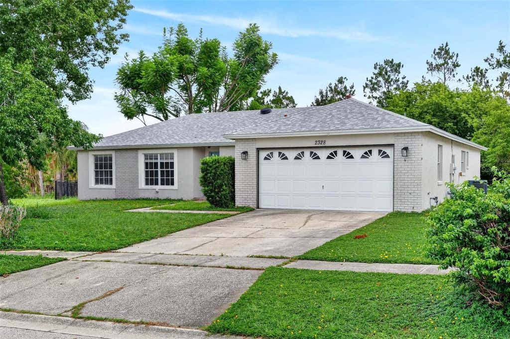 Photo of 2328 Clementine Trail, Clermont, FL 34714 (MLS # G5115044)