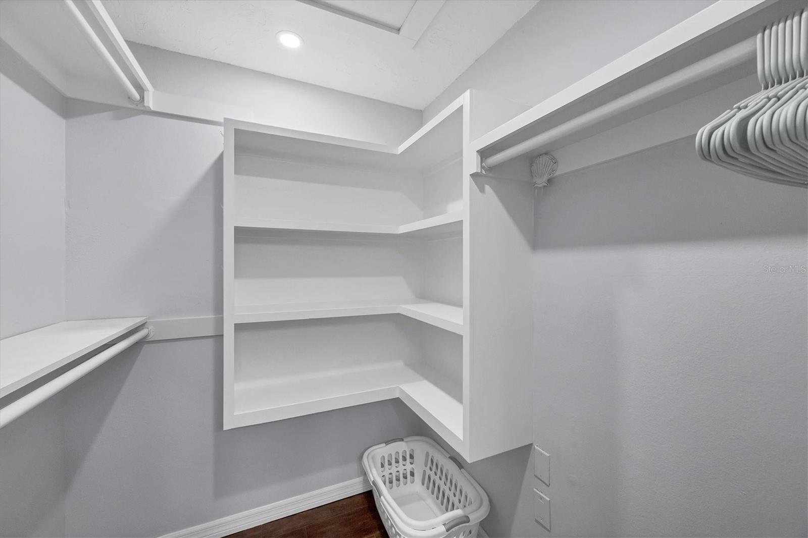 MISSION LAKES - Residential