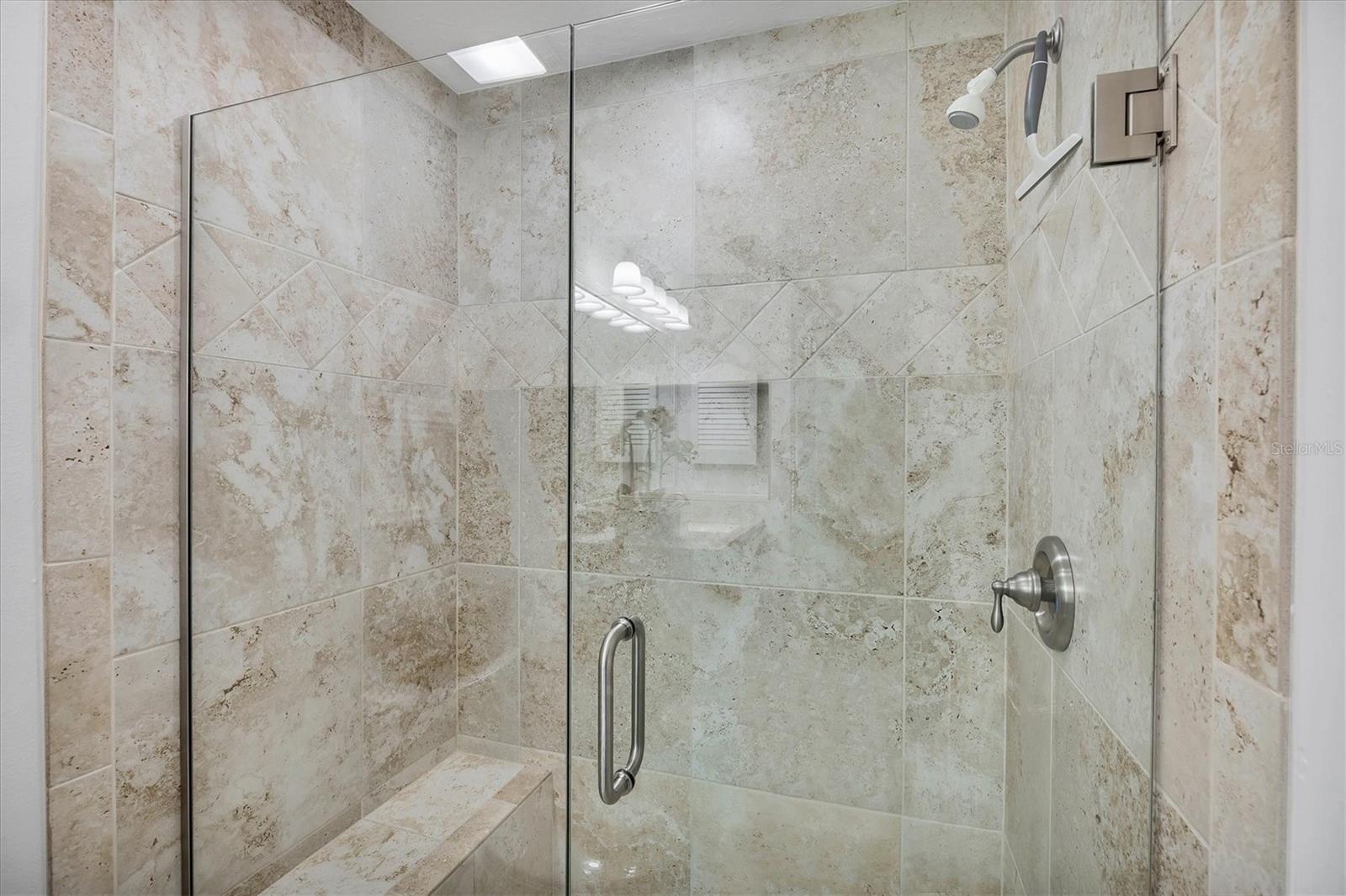 MISSION LAKES - Residential