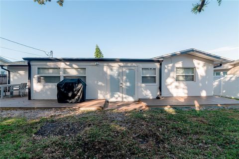 A home in LARGO