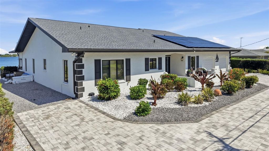 Photo of 5207 Bay State Road, Palmetto, FL 34221 (MLS # TB8505742)