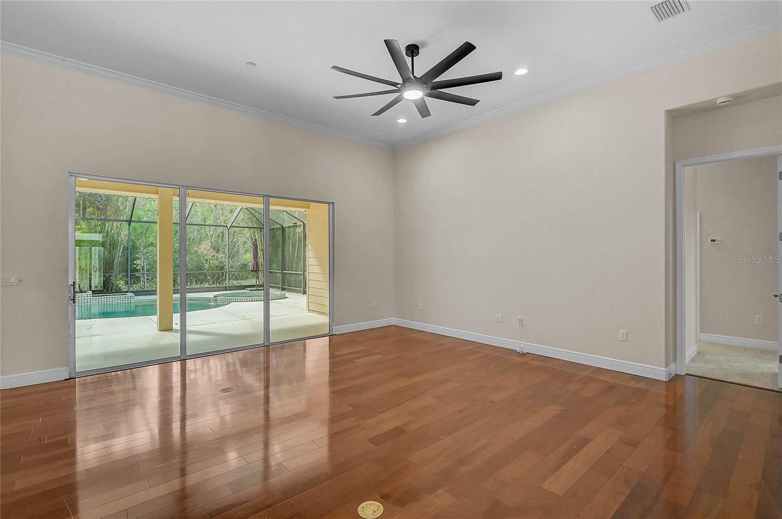 MILL CREEK - Residential