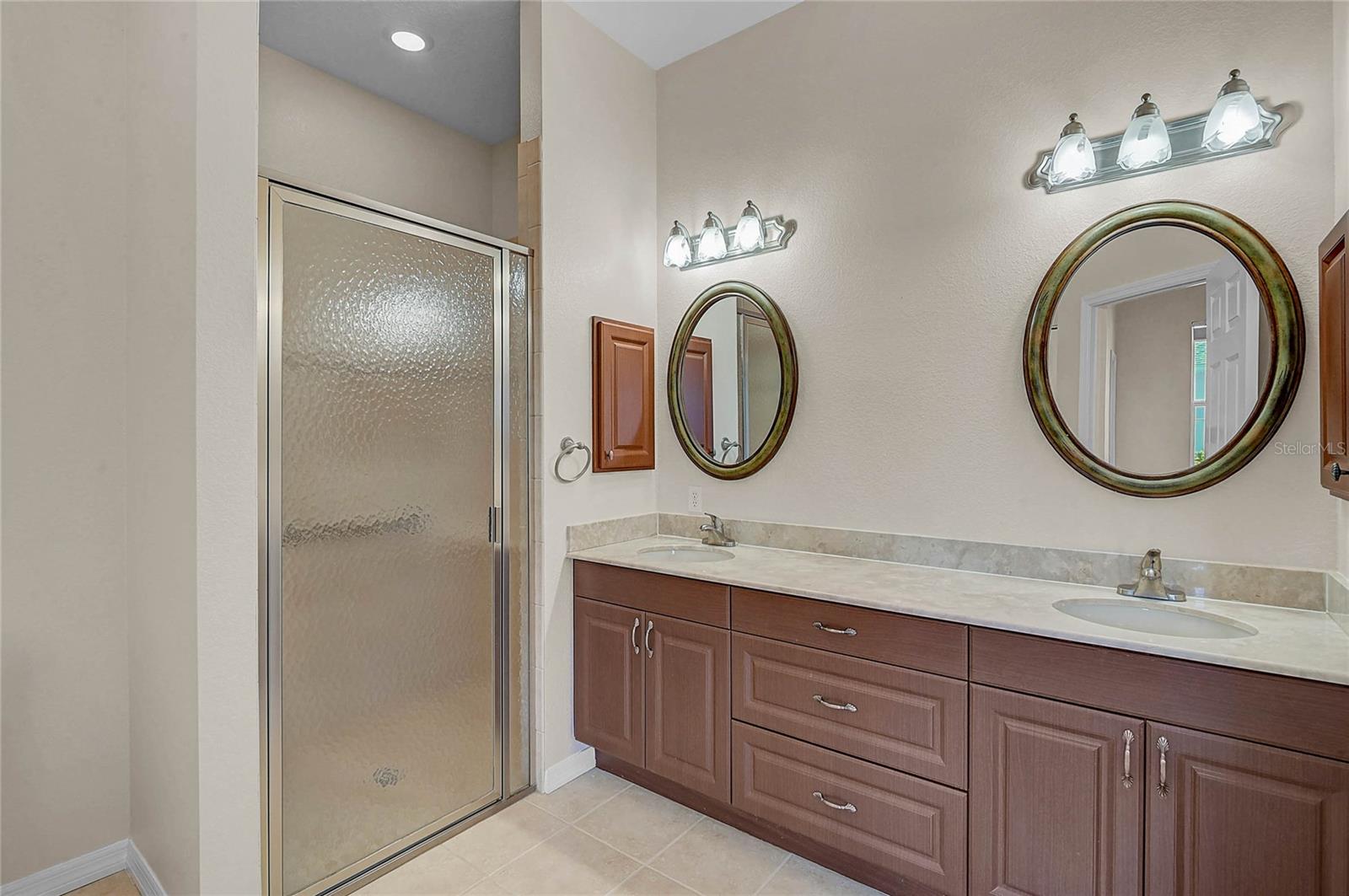 MILL CREEK - Residential