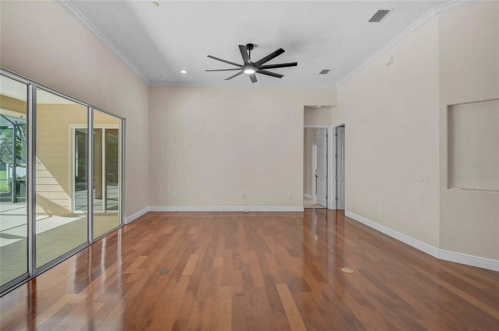 MILL CREEK - Residential