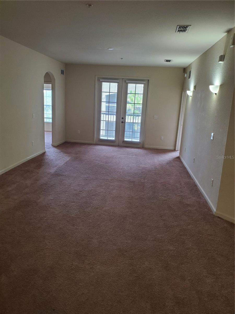3000 LAUREL PARK LANE 302