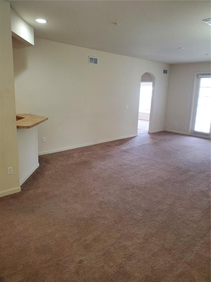 3000 LAUREL PARK LANE 302