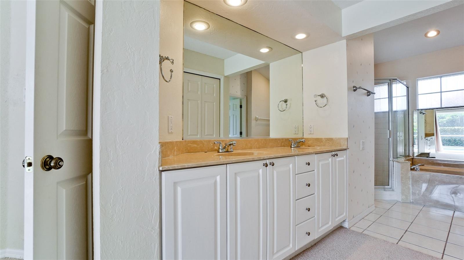 HAWTHORN PARK PH I - Residential