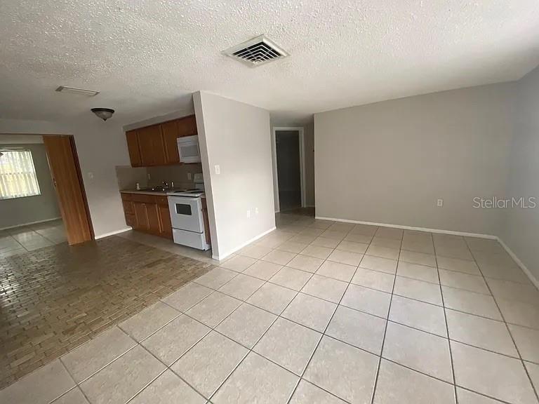 REGENCY PARK - Residential