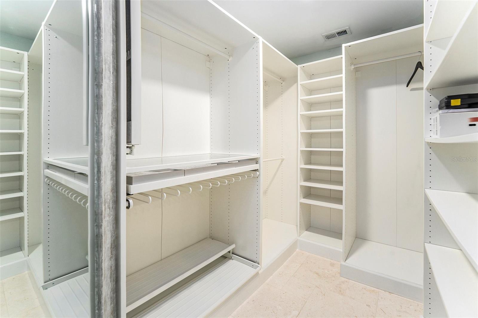 HARBOURSIDE CONDO - Residential