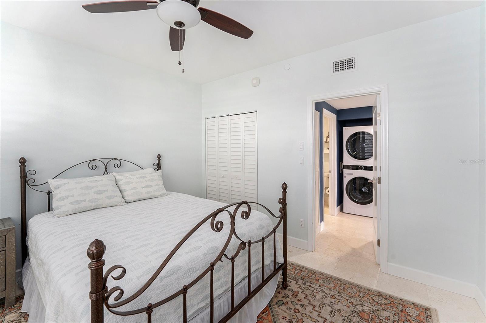 HARBOURSIDE CONDO - Residential