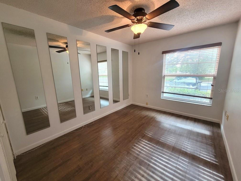 CEDAR POINTE CONDO PH 02 - Residential Lease
