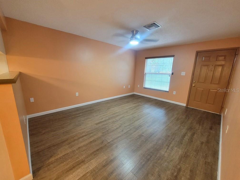 CEDAR POINTE CONDO PH 02 - Residential Lease