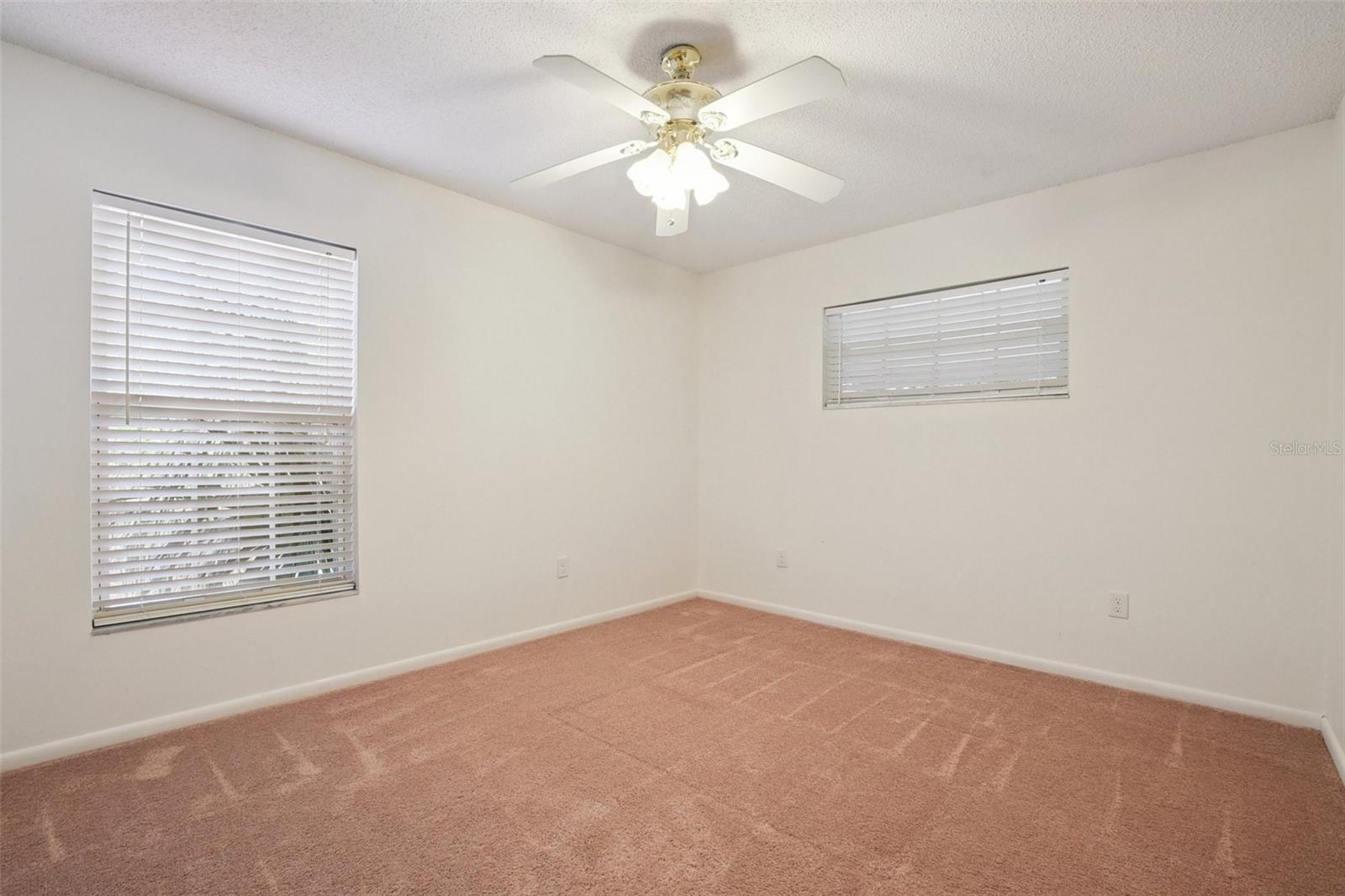 RIVER RIDGE - Residential