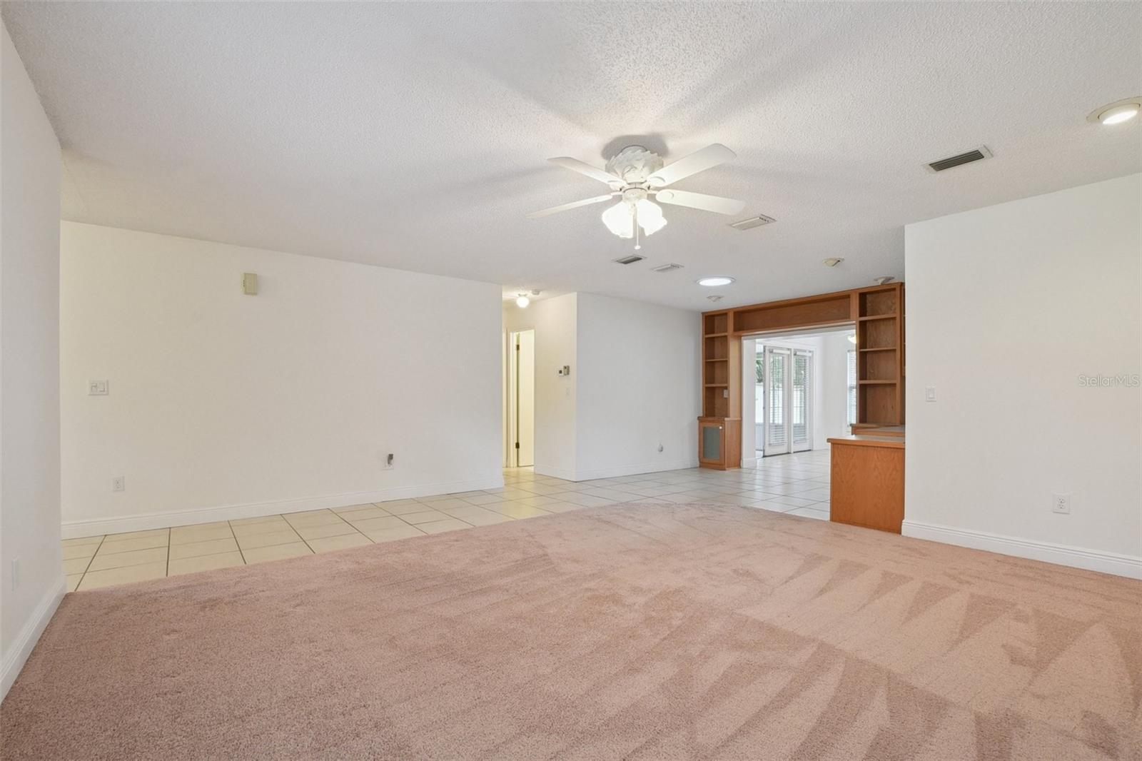 RIVER RIDGE - Residential