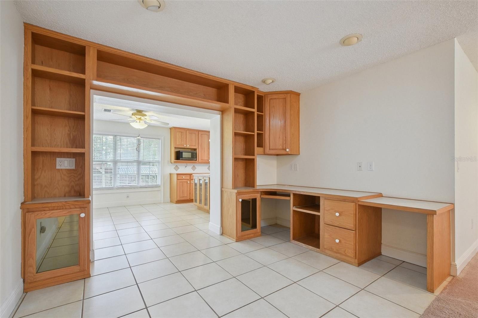 RIVER RIDGE - Residential