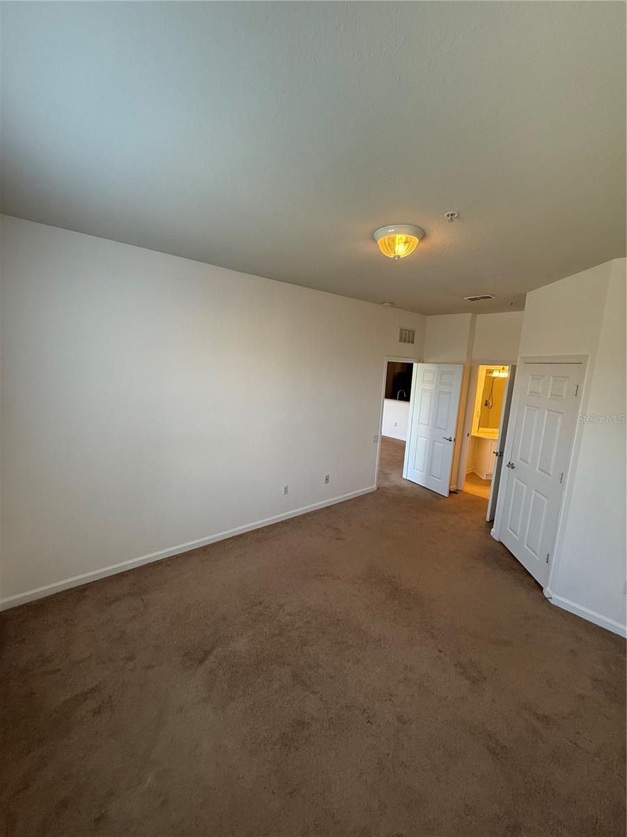 STONEBRIDGE RESERVE CONDOMINIUM PHASE 3 - Residential