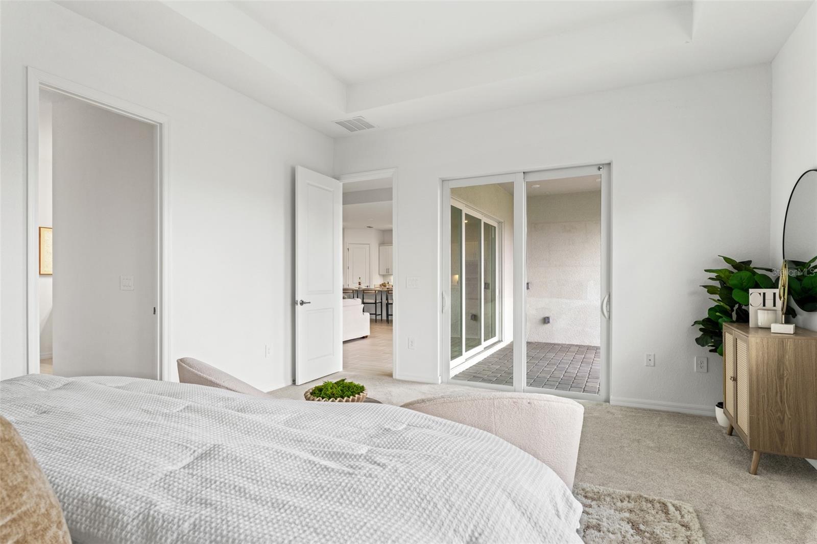 CALUSA COUNTRY CLUB - Residential