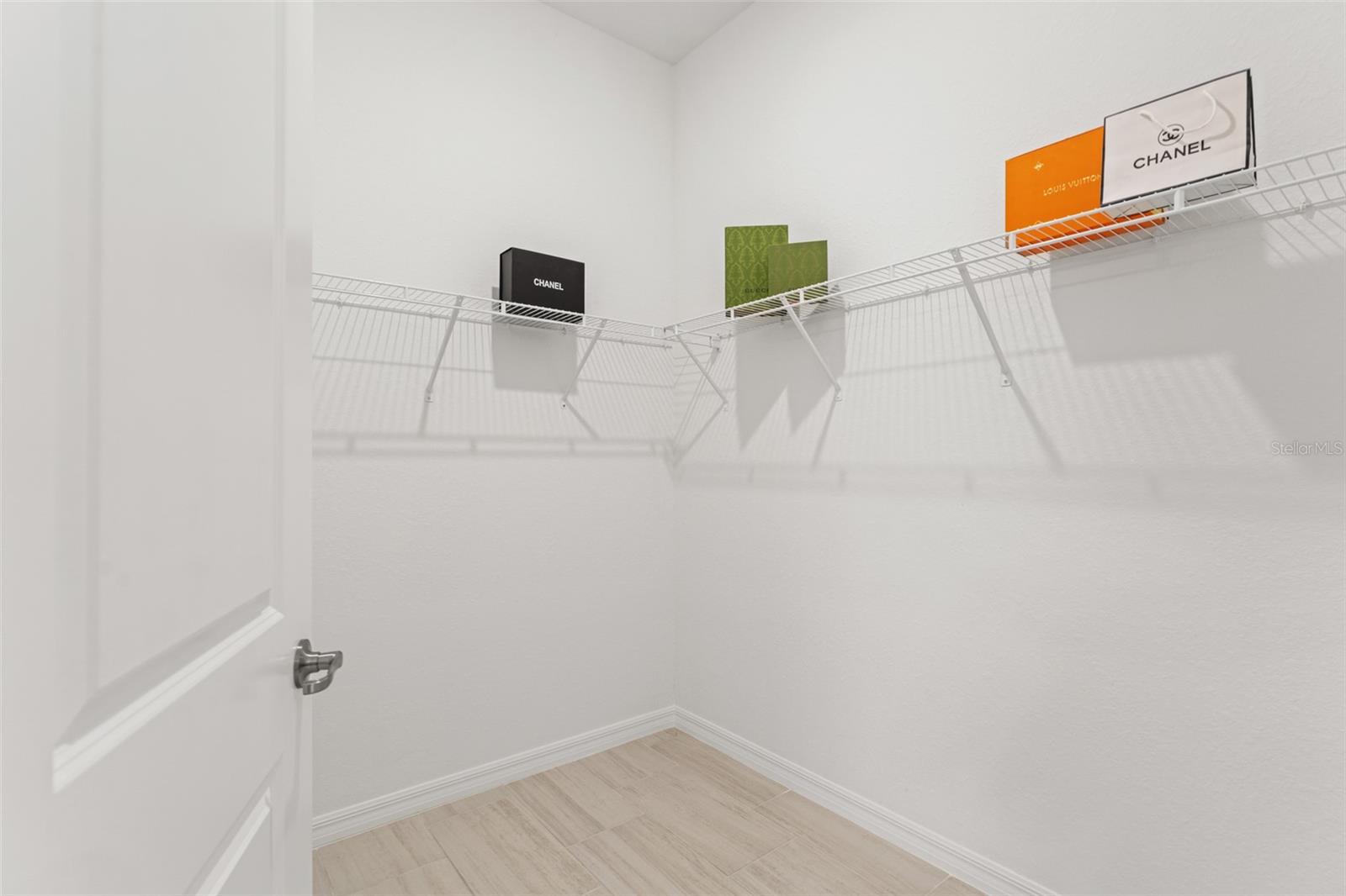 CALUSA COUNTRY CLUB - Residential