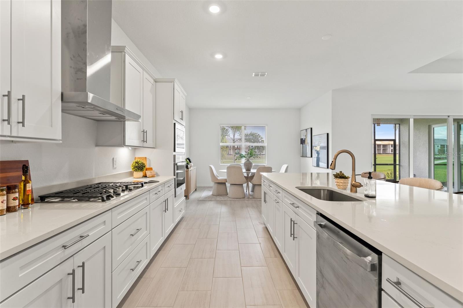 CALUSA COUNTRY CLUB - Residential