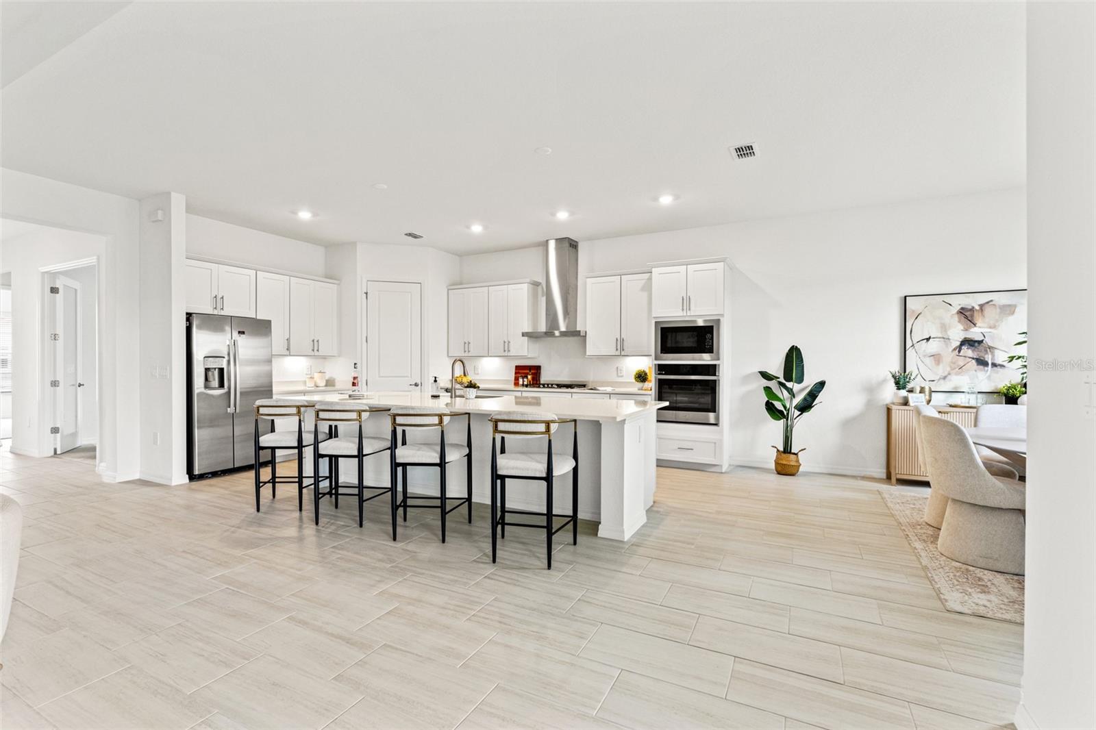 CALUSA COUNTRY CLUB - Residential