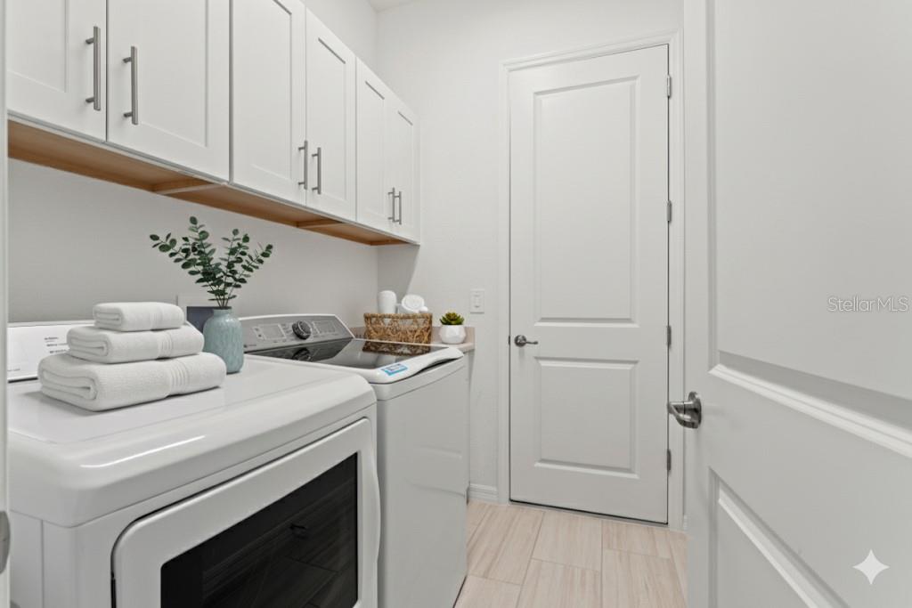 CALUSA COUNTRY CLUB - Residential