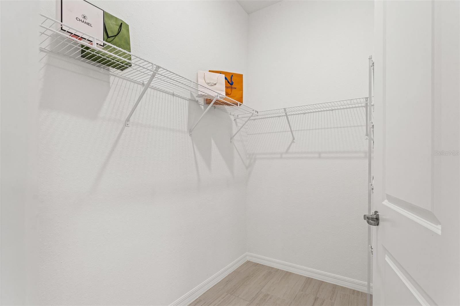 CALUSA COUNTRY CLUB - Residential