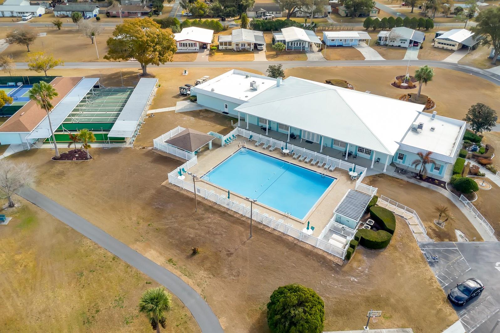 FOXWOOD LAKE ESTATES PH 01 - Residential