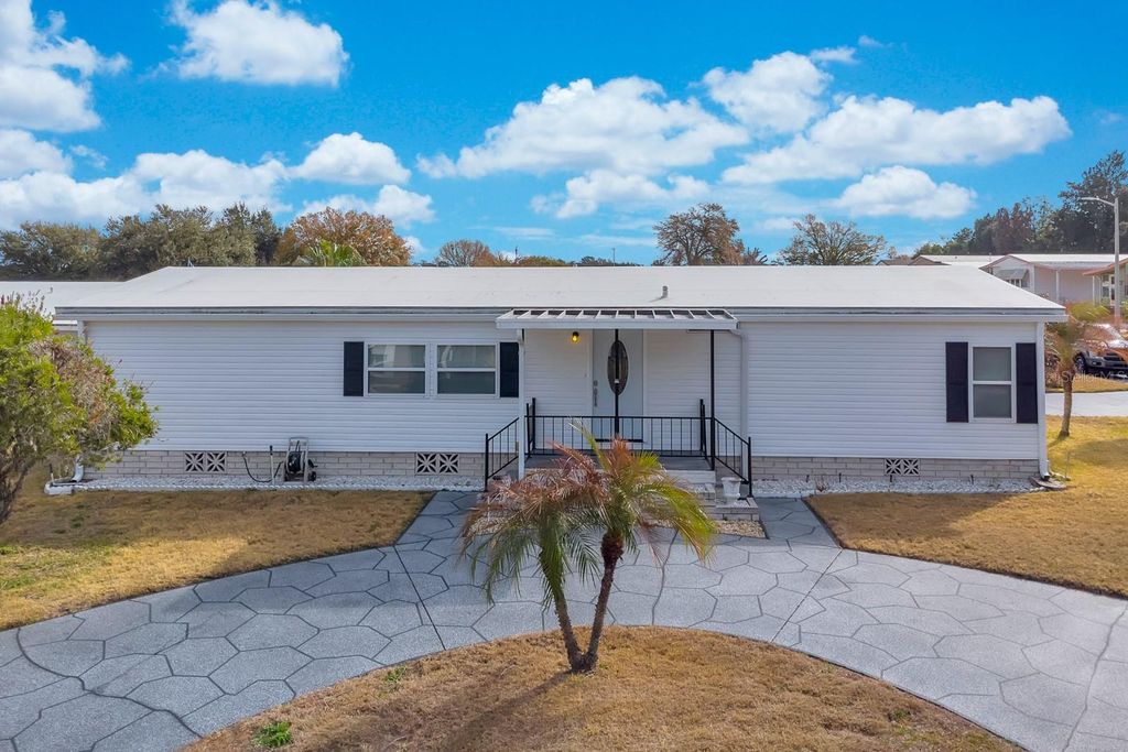 Photo of 1631 Foxway Drive, Lakeland, FL 33810 (MLS # S5143840)