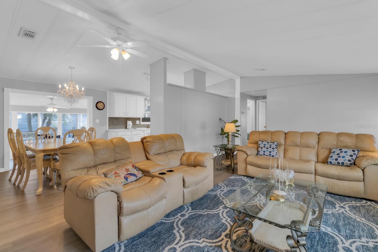 FOXWOOD LAKE ESTATES PH 01 - Residential