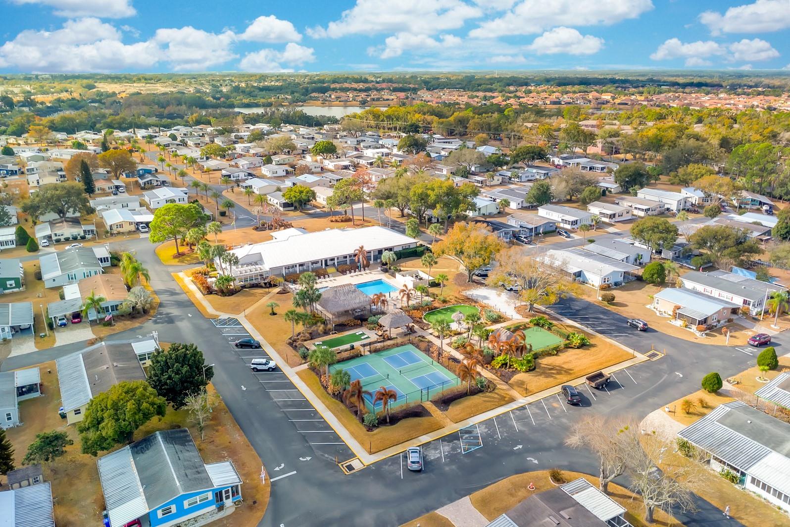 FOXWOOD LAKE ESTATES PH 01 - Residential