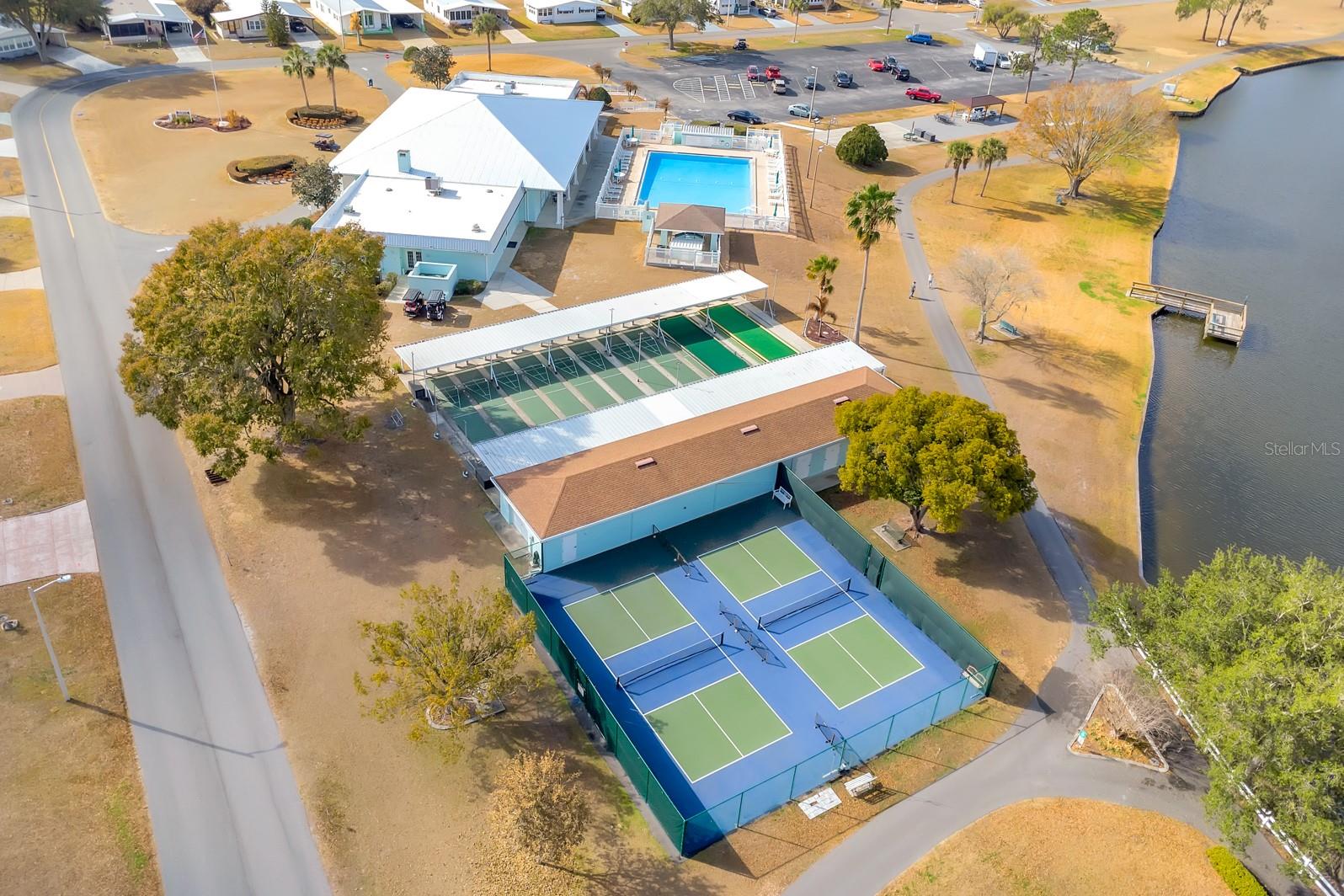 FOXWOOD LAKE ESTATES PH 01 - Residential