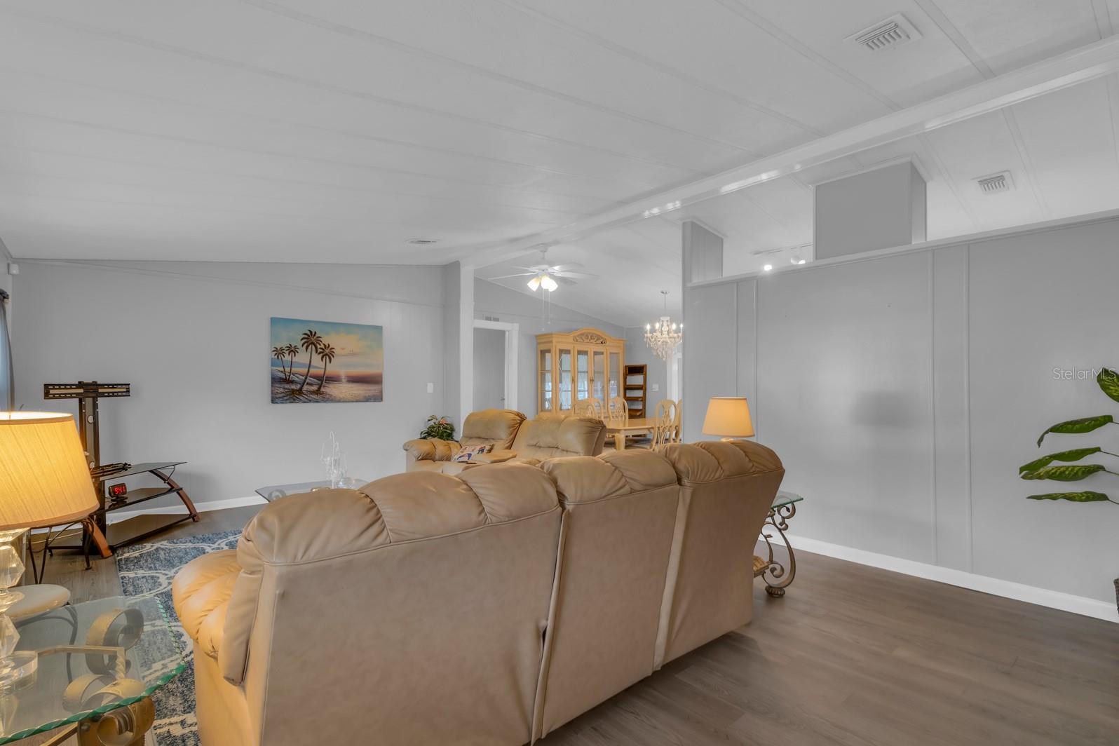 FOXWOOD LAKE ESTATES PH 01 - Residential